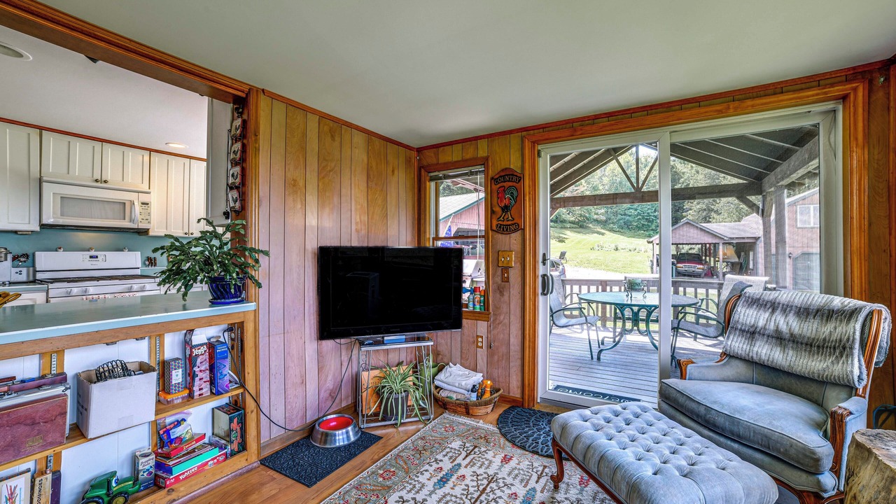 Photo of Livingroom in Jefferson