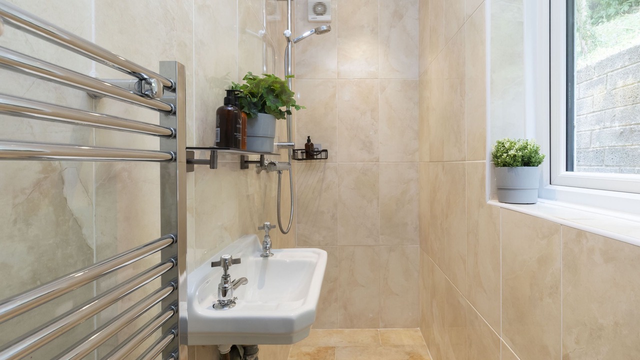 Photo of Bathroom in Gilwern