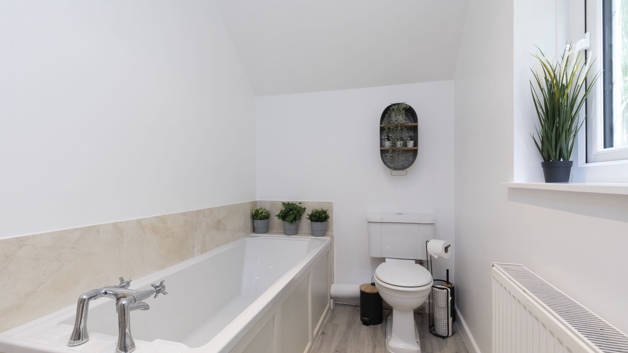 Photo of Bathroom in Gilwern