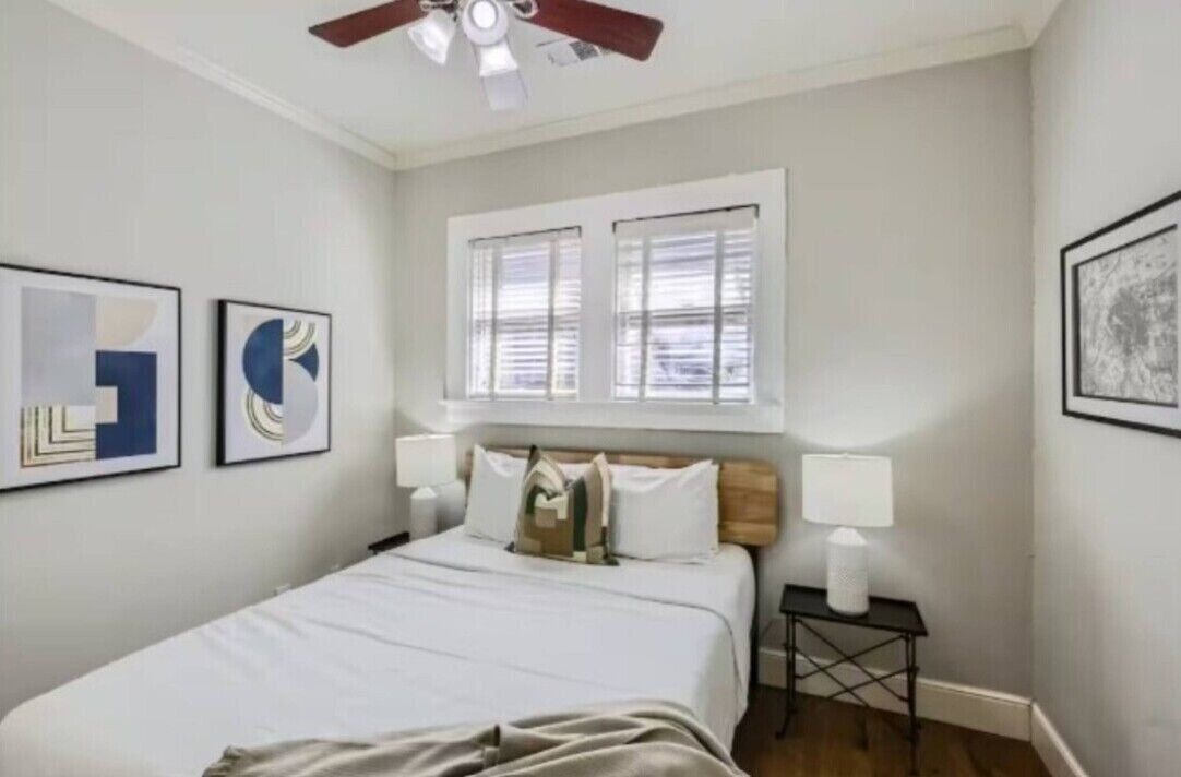 Photo of Bedroom in Oak Lawn