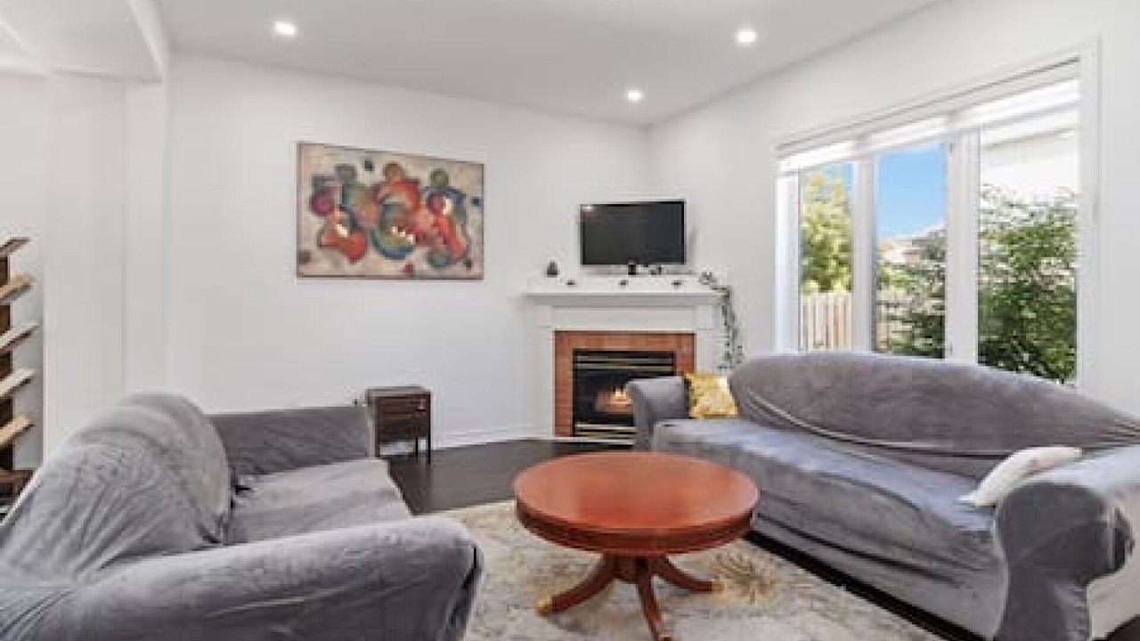 Photo of Livingroom in Mount Pleasant