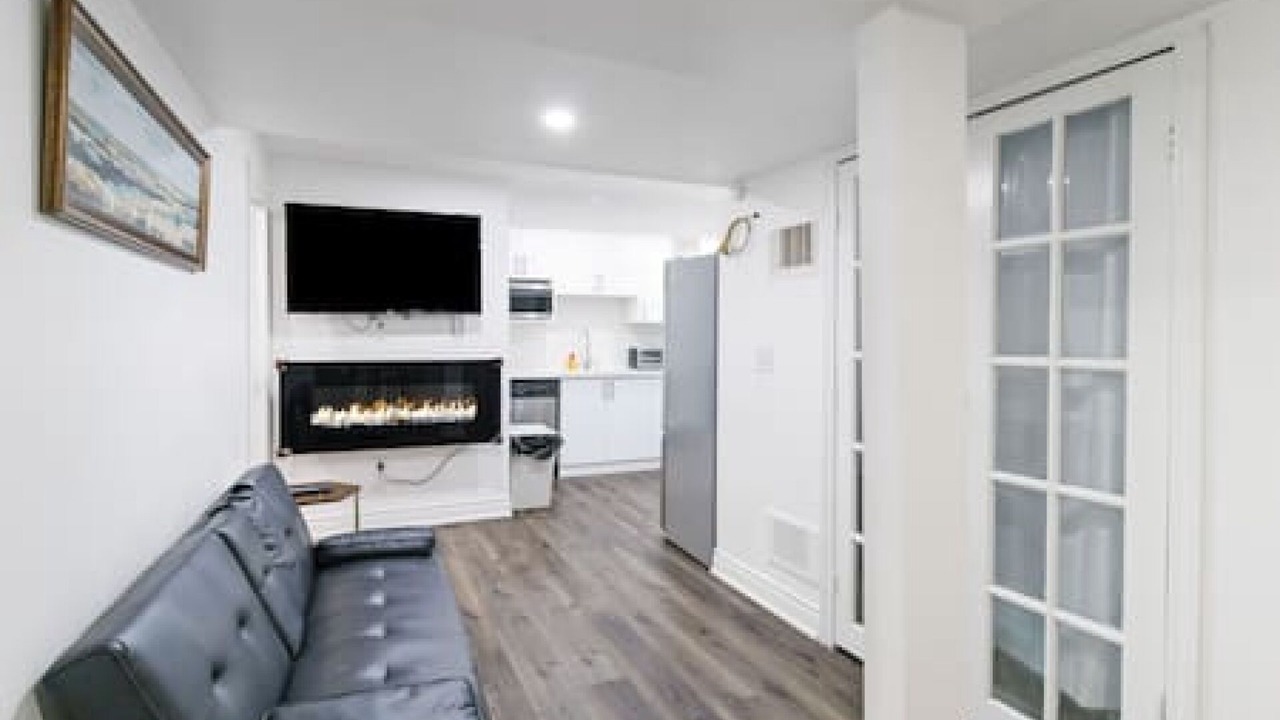 Photo of Livingroom in Mount Pleasant