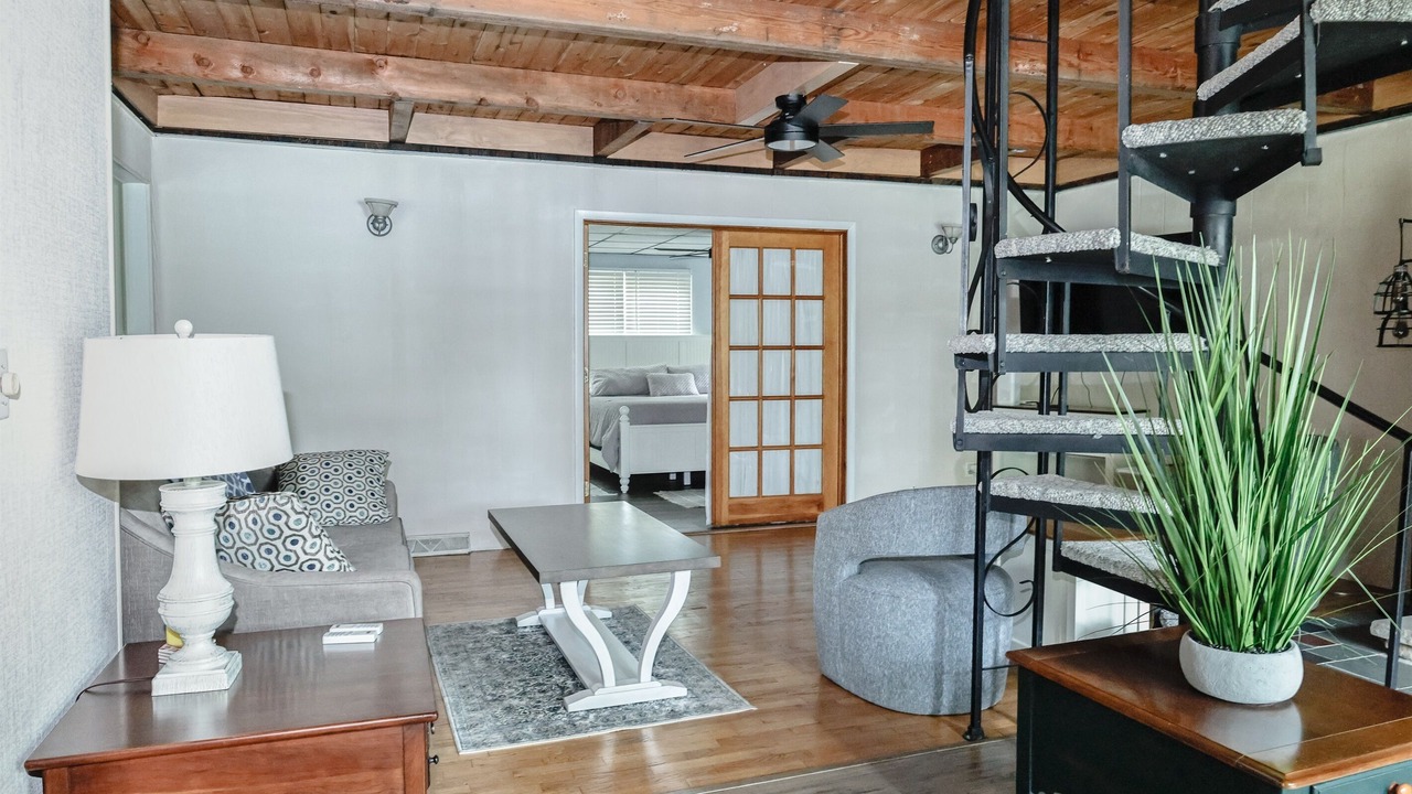 Photo of Livingroom in Canadian Lakes