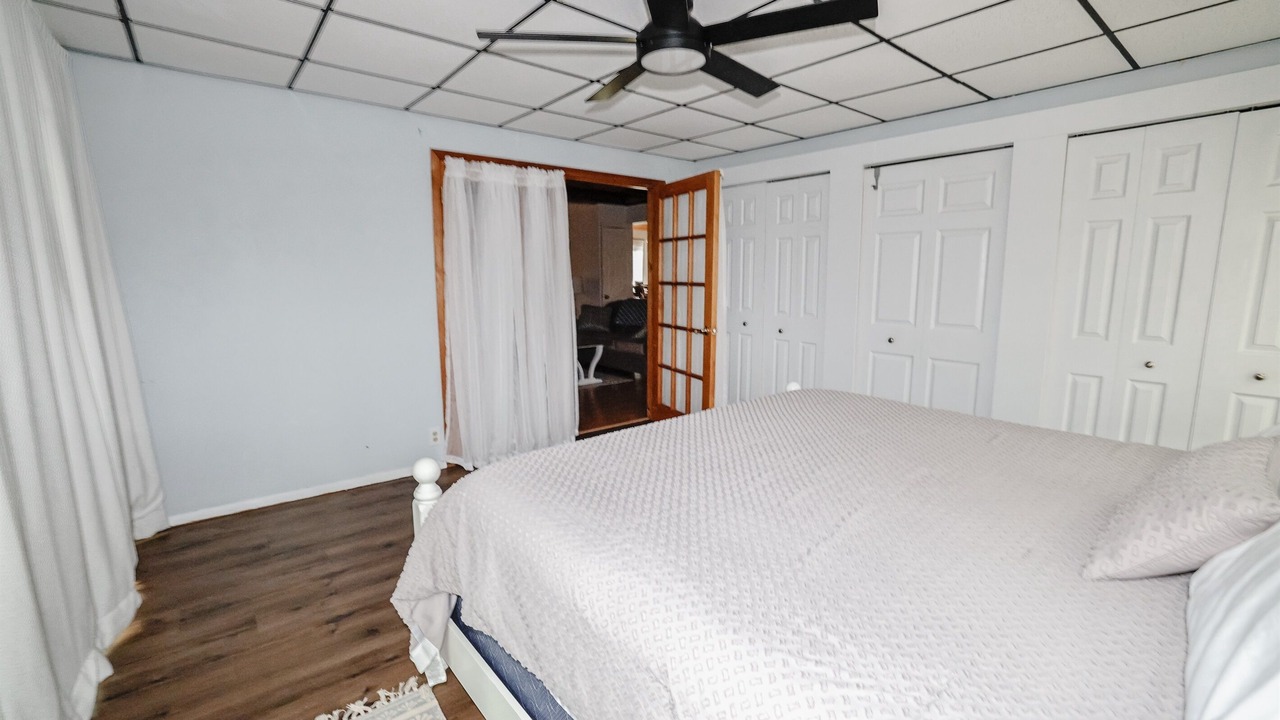 Photo of Bedroom in Canadian Lakes