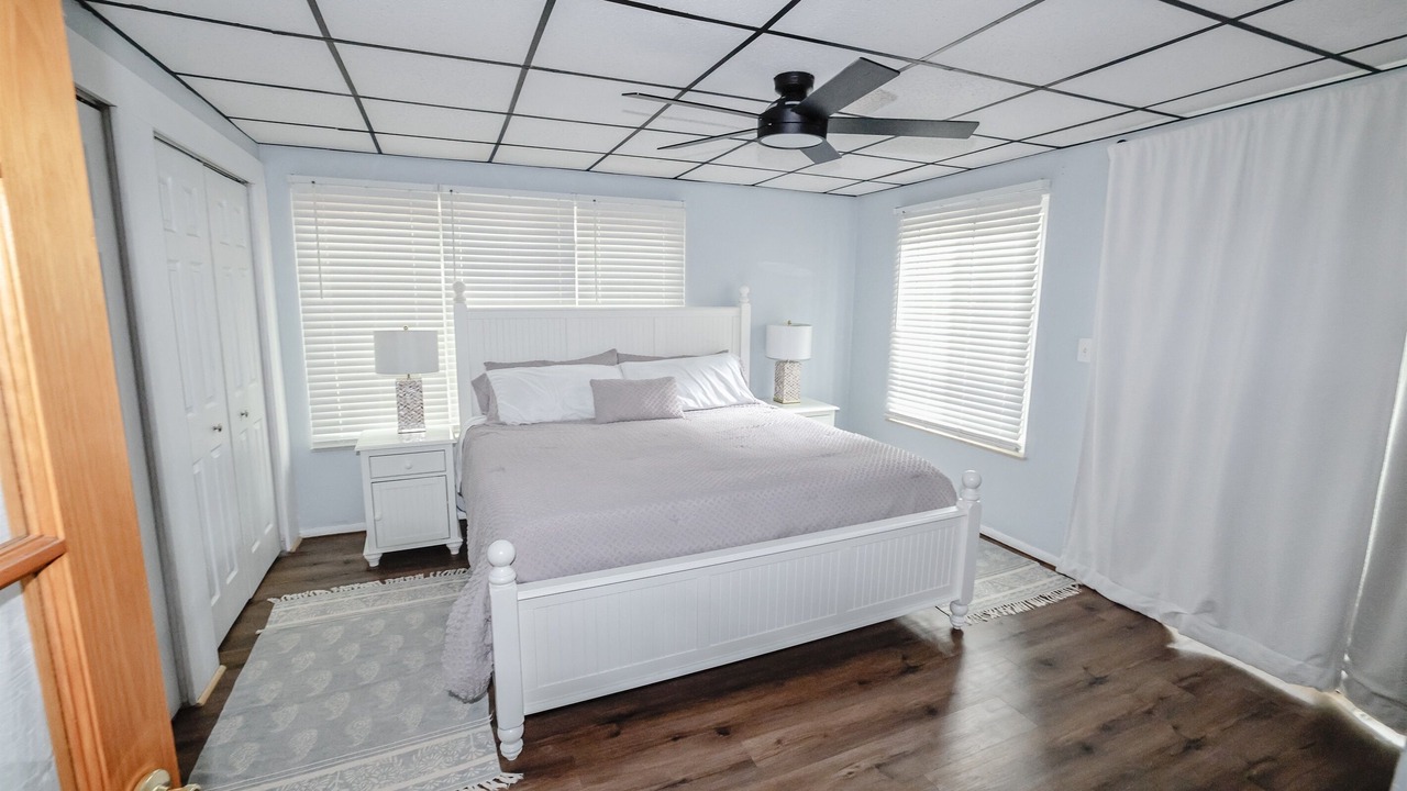 Photo of Bedroom in Canadian Lakes