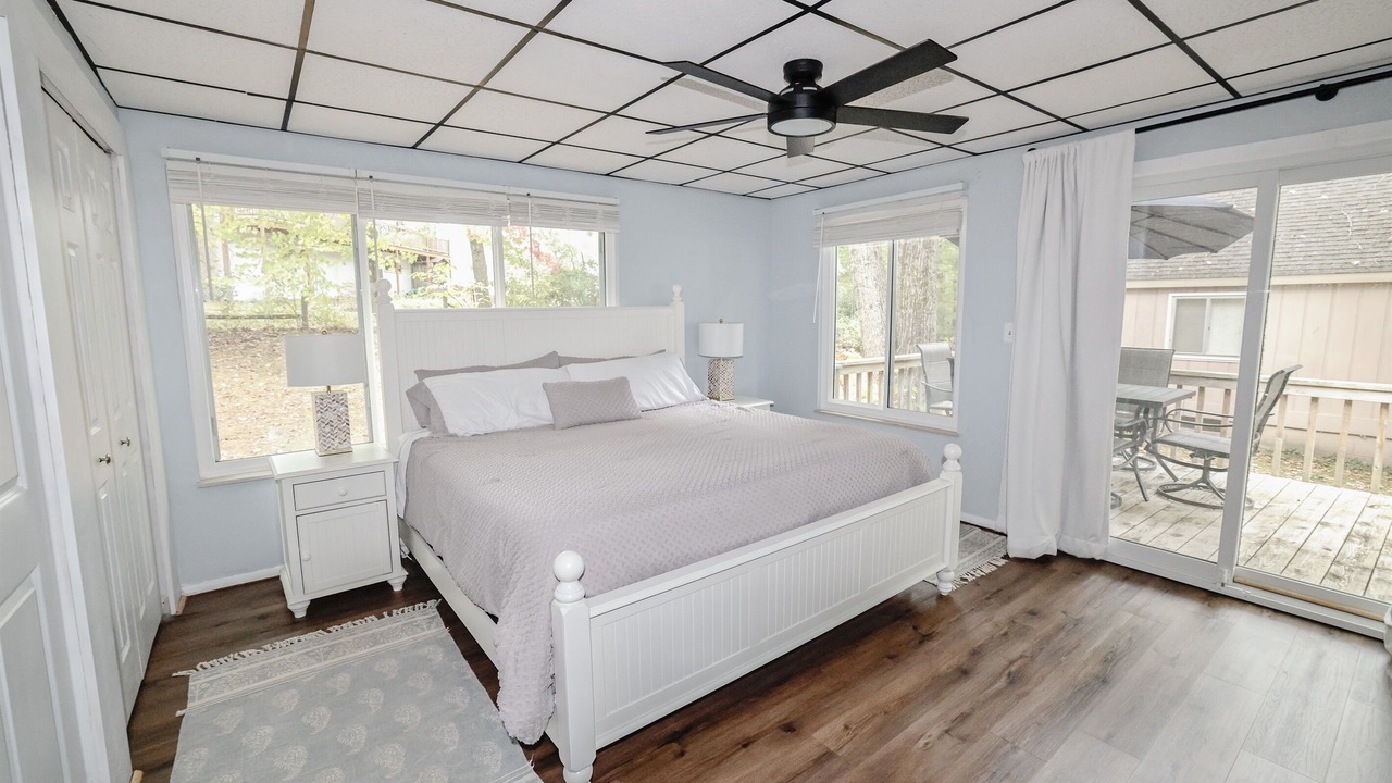 Photo of Bedroom in Canadian Lakes