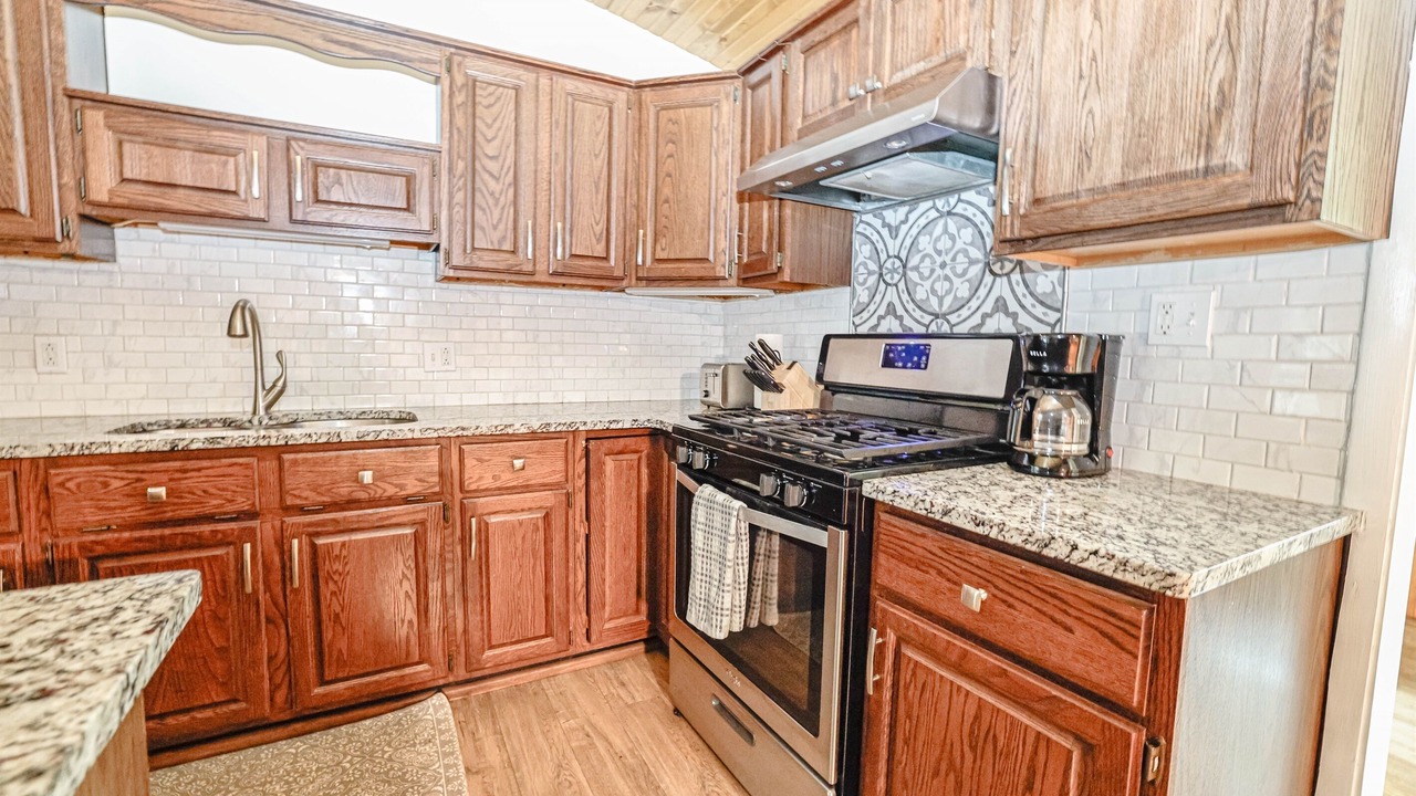 Photo of Kitchen in Canadian Lakes
