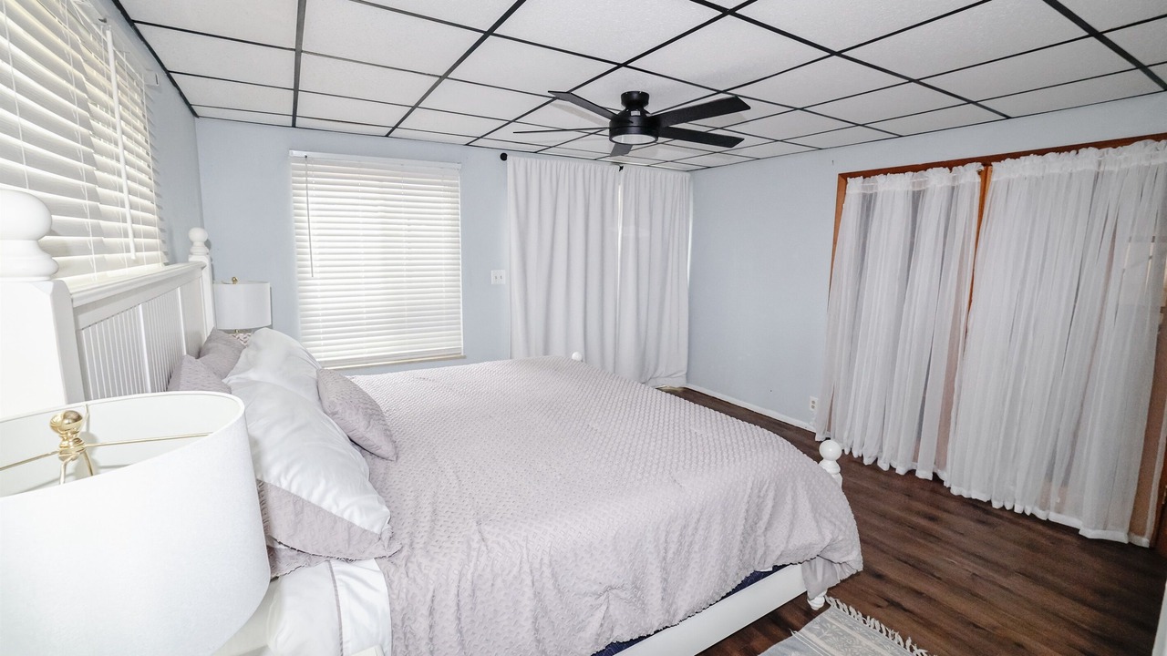 Photo of Bedroom in Canadian Lakes