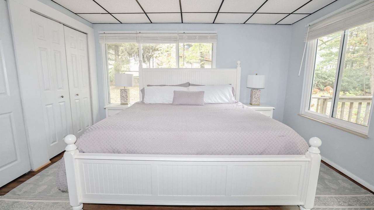Photo of Bedroom in Canadian Lakes