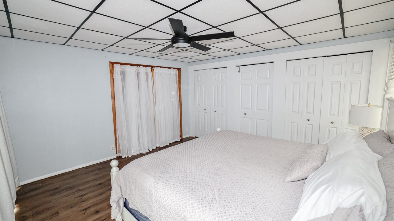 Photo of Bedroom in Canadian Lakes