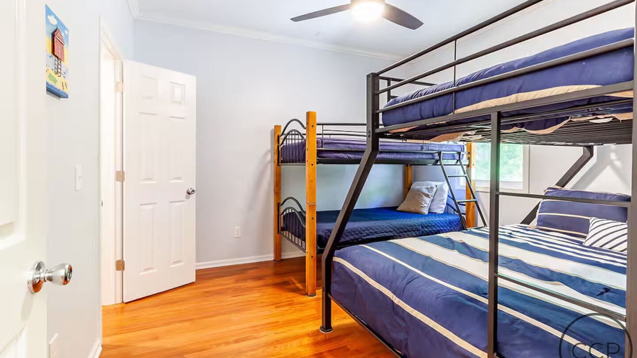 Photo of Bedroom in Montague