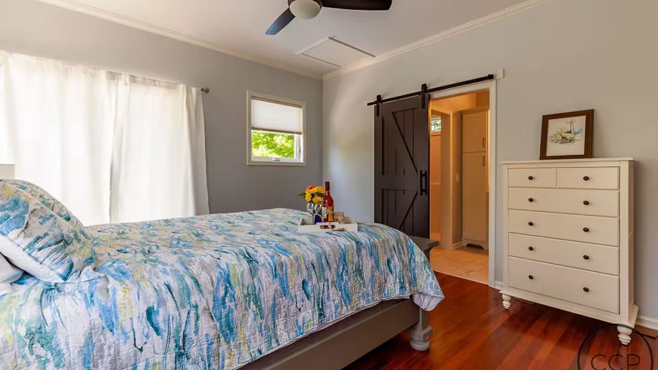 Photo of Bedroom in Montague