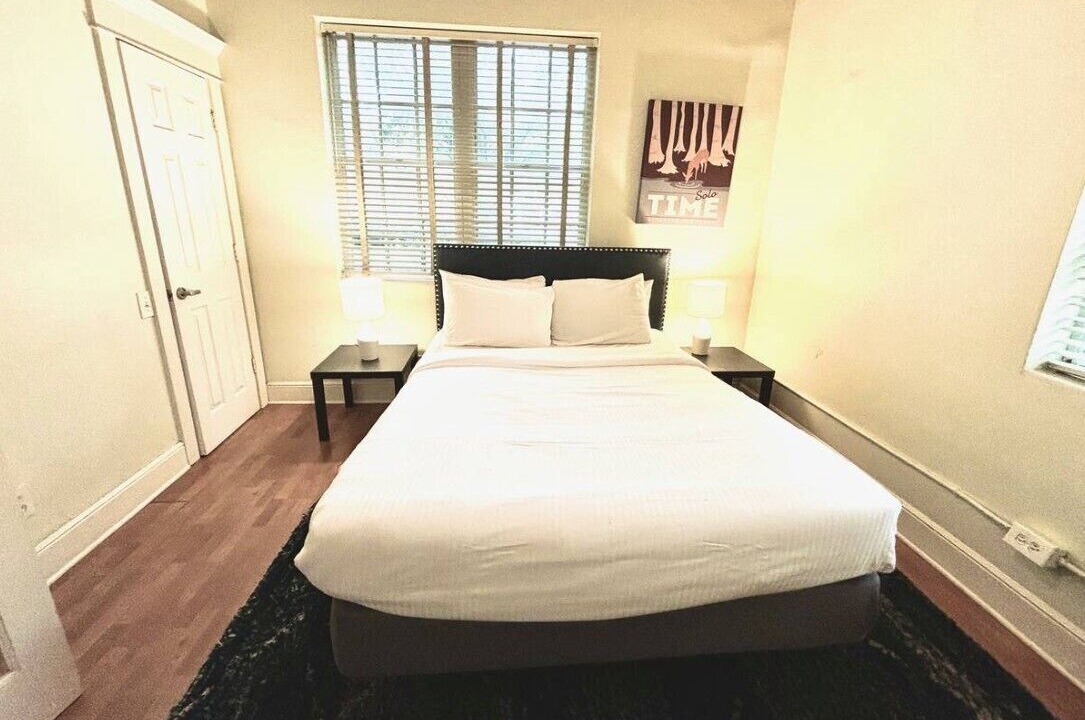 Photo of Bedroom in Oak Lawn