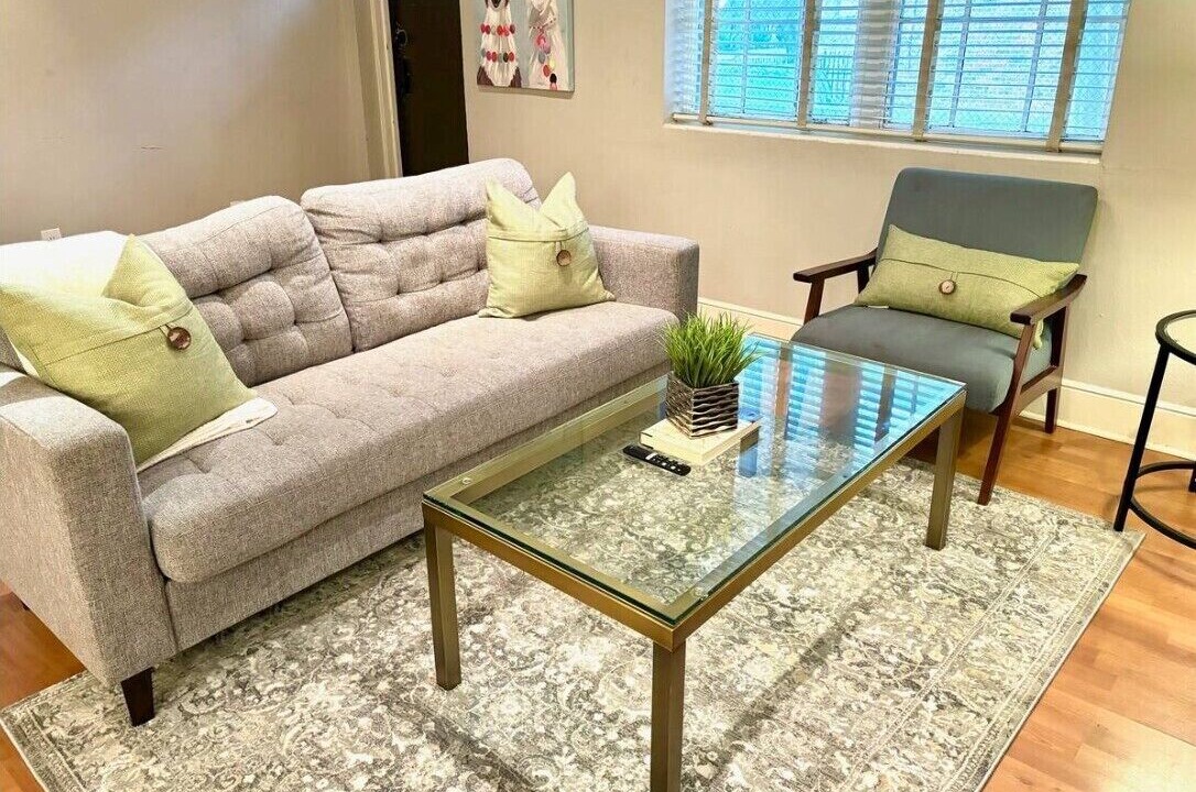 Photo of Livingroom in Oak Lawn