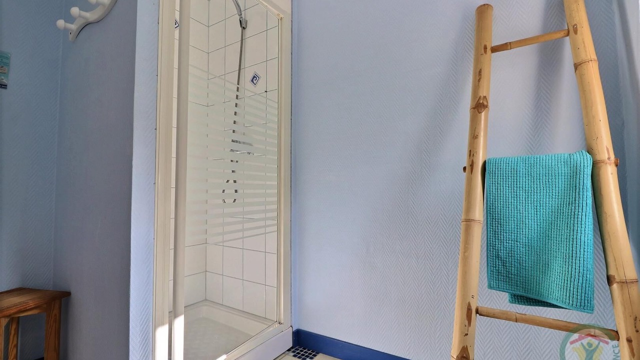 Photo of Bathroom in Landivy