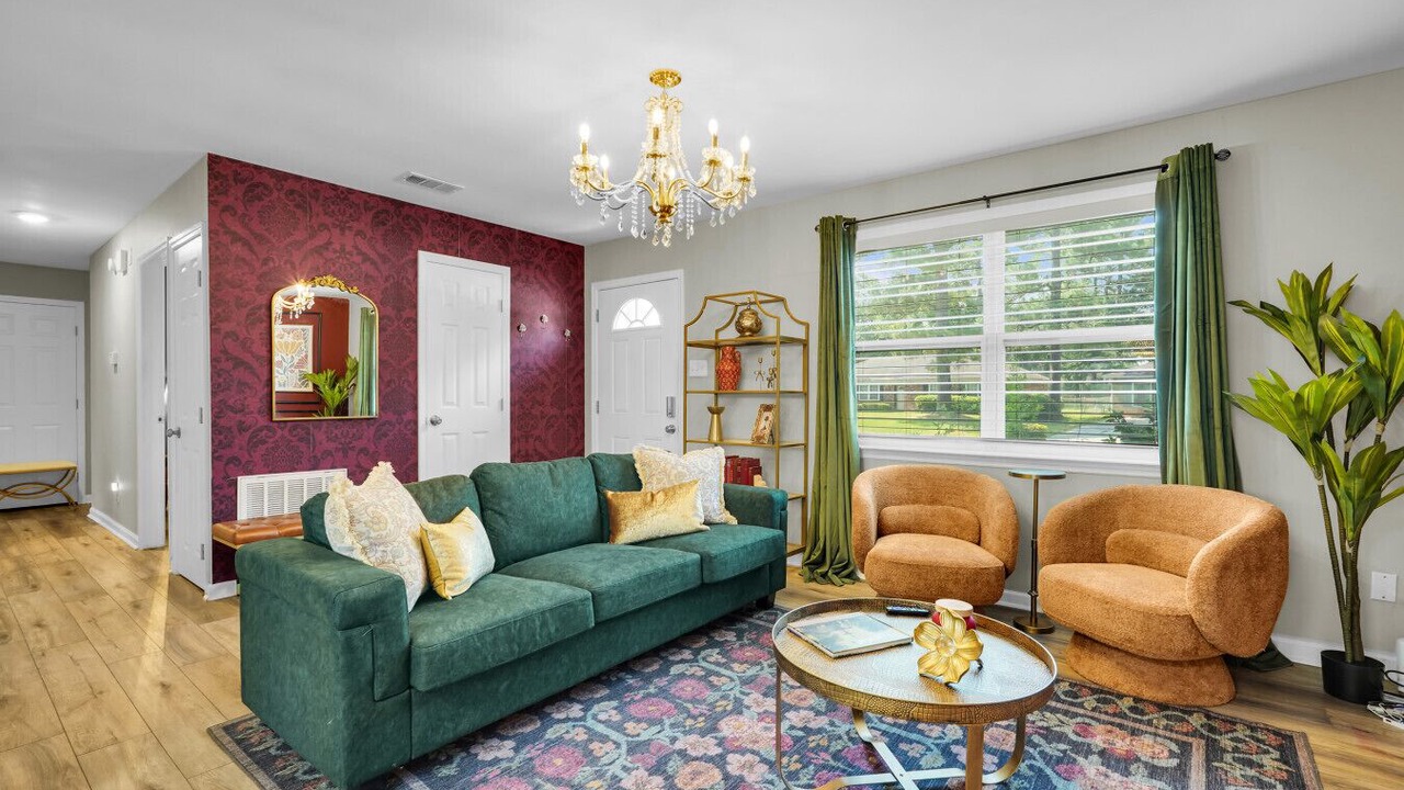 Photo of Livingroom in Savannah