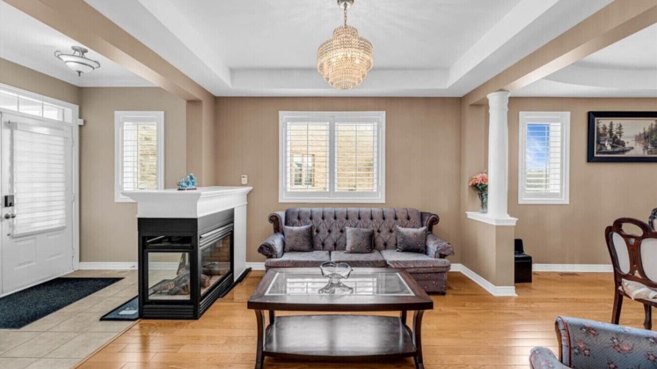 Photo of Livingroom in Brampton