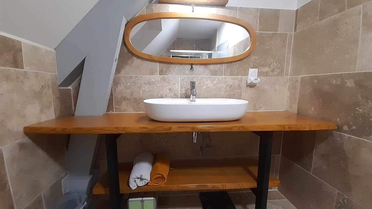 Photo of Bathroom in Allassac