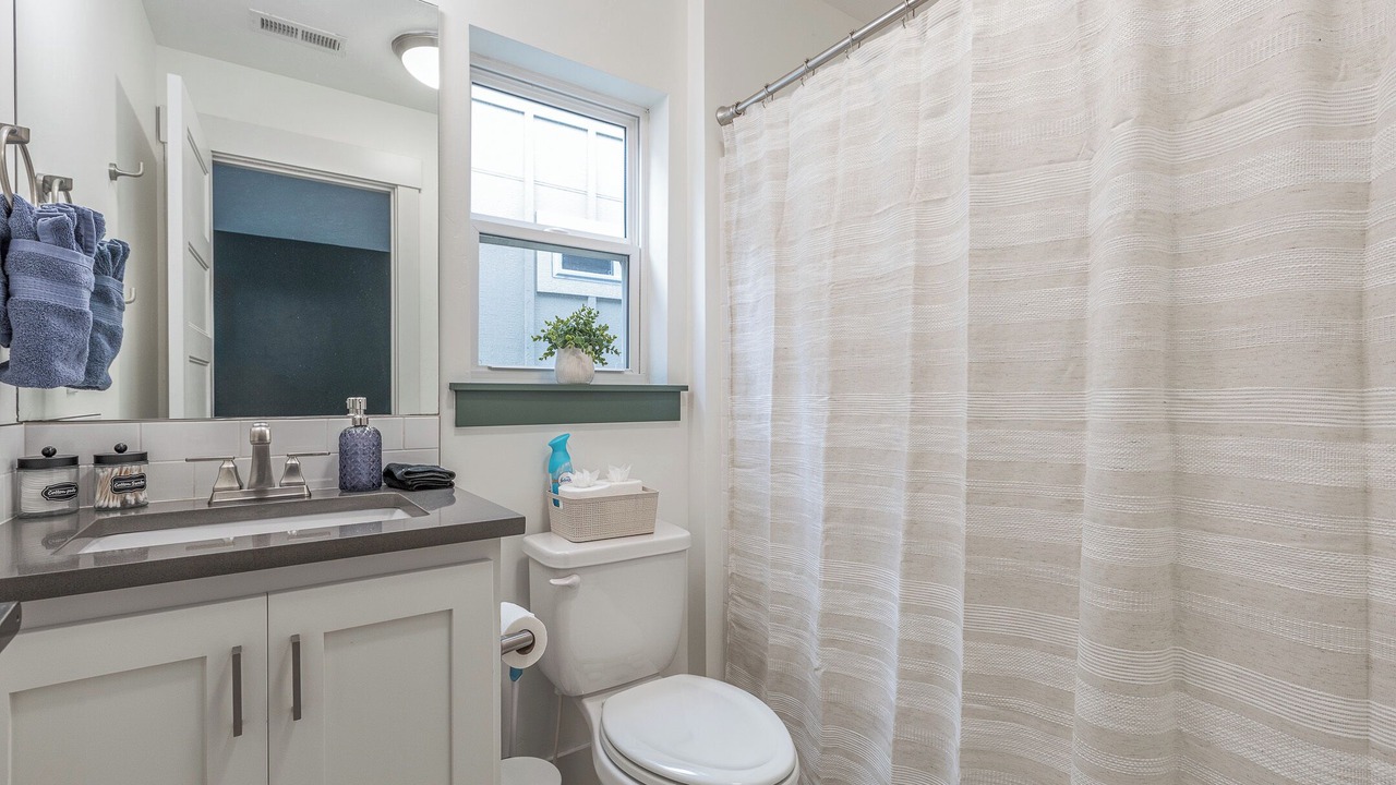 Photo of Bathroom in Veterans Park