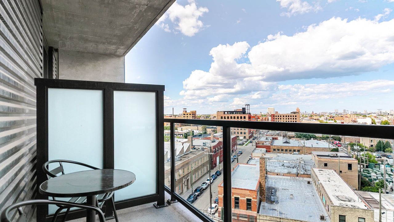 Photo of Outdoor in Near West Side
