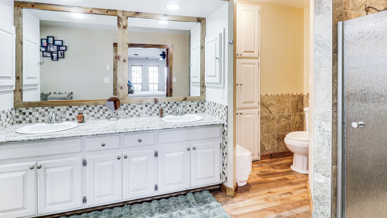 Photo of Bathroom in Roswell