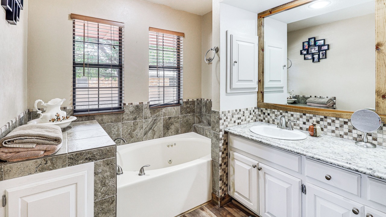 Photo of Bathroom in Roswell