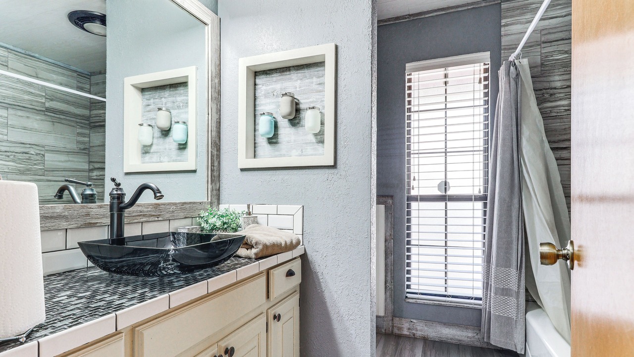 Photo of Bathroom in Roswell