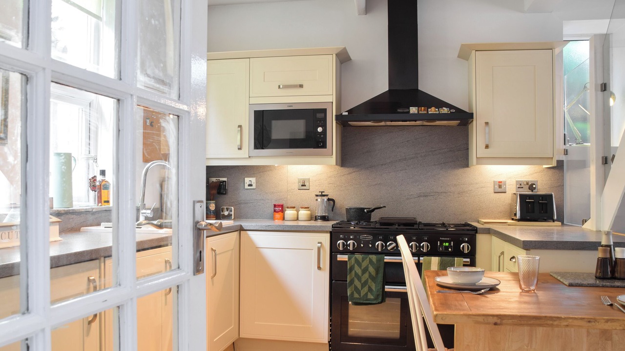 Photo of Others in Padfield