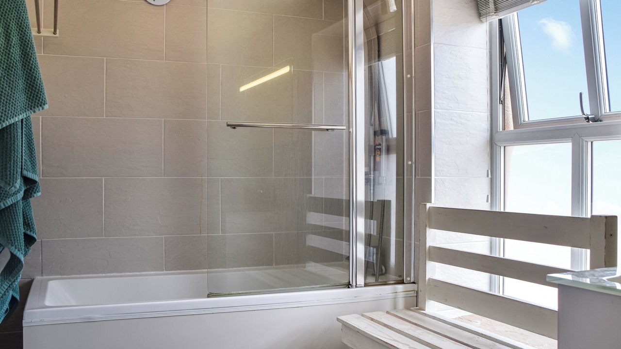 Photo of Bathroom in Padfield