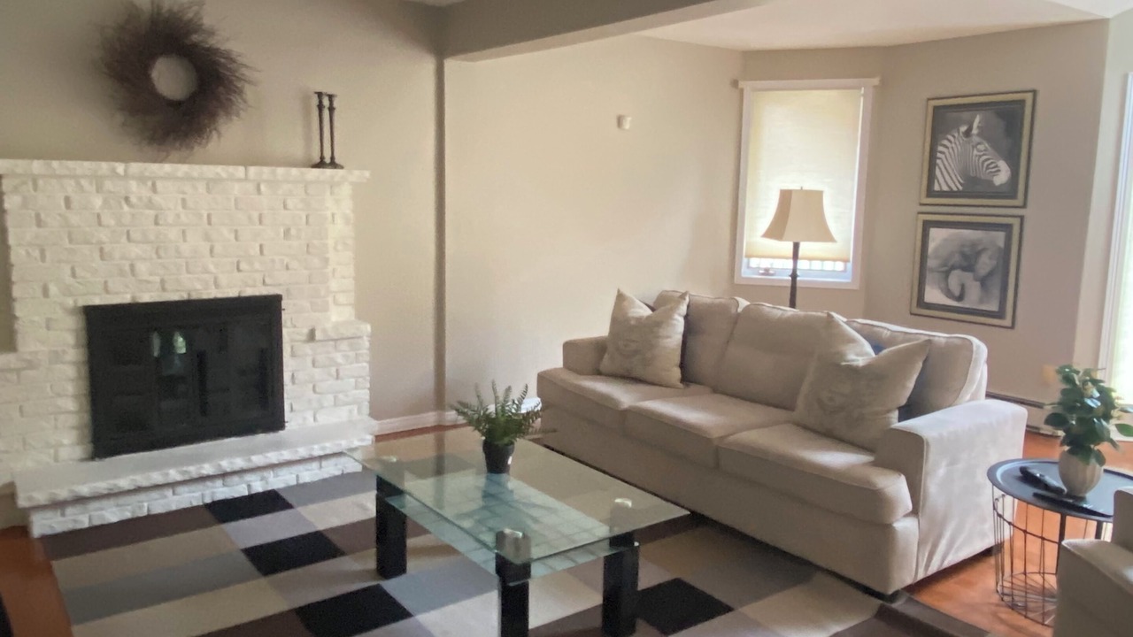 Photo of Livingroom in Guelph
