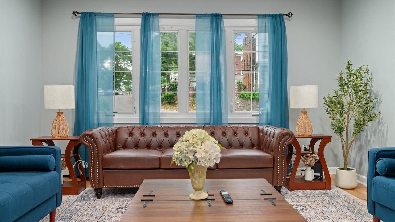 Photo of Livingroom in Southeast Yonkers