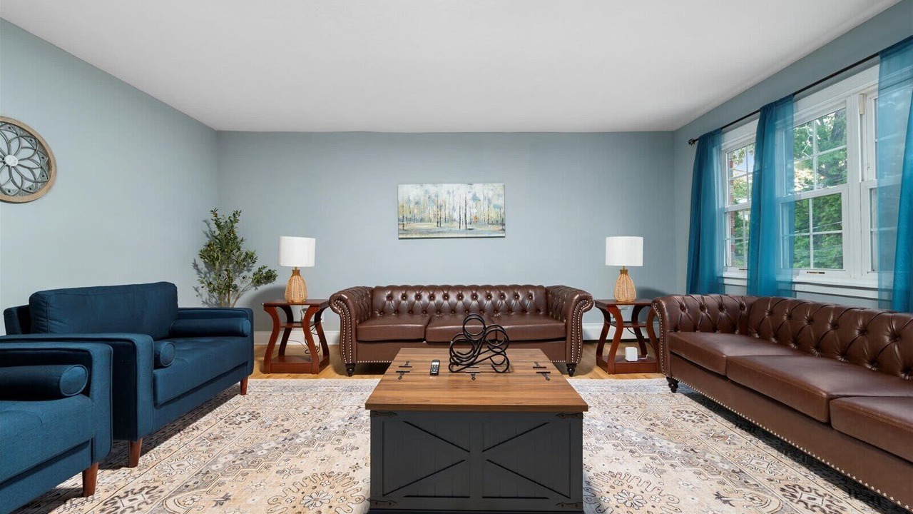 Photo of Livingroom in Southeast Yonkers