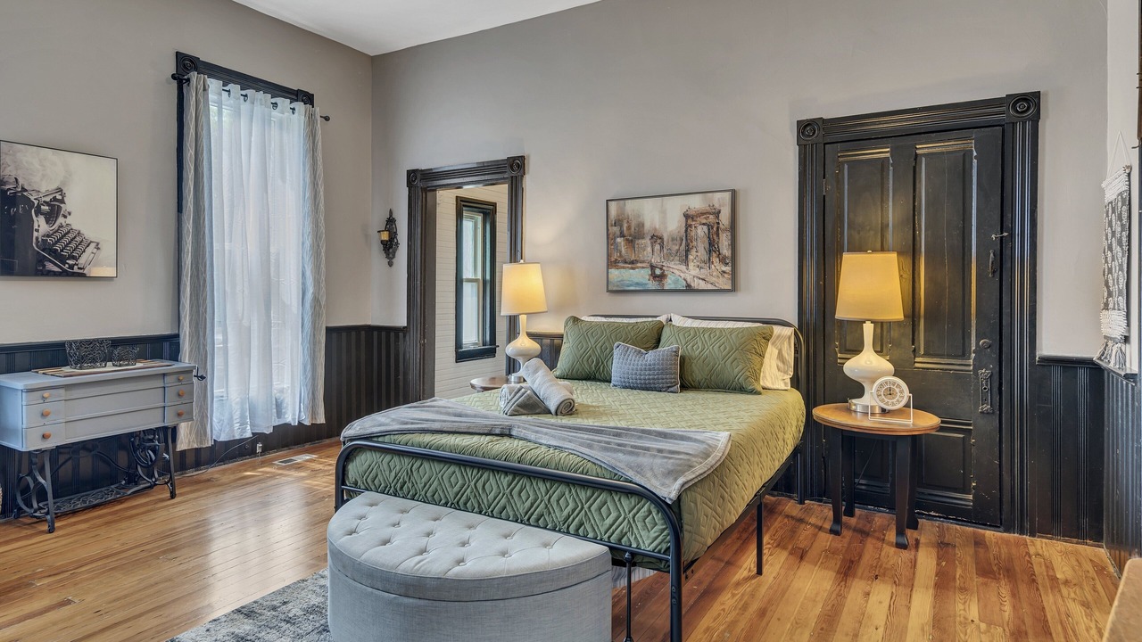 Photo of Bedroom in Clarksville