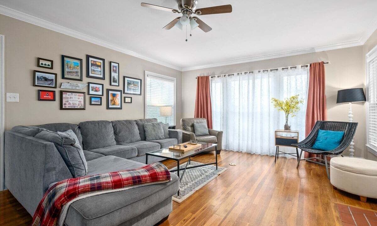 Photo of Livingroom in Springfield