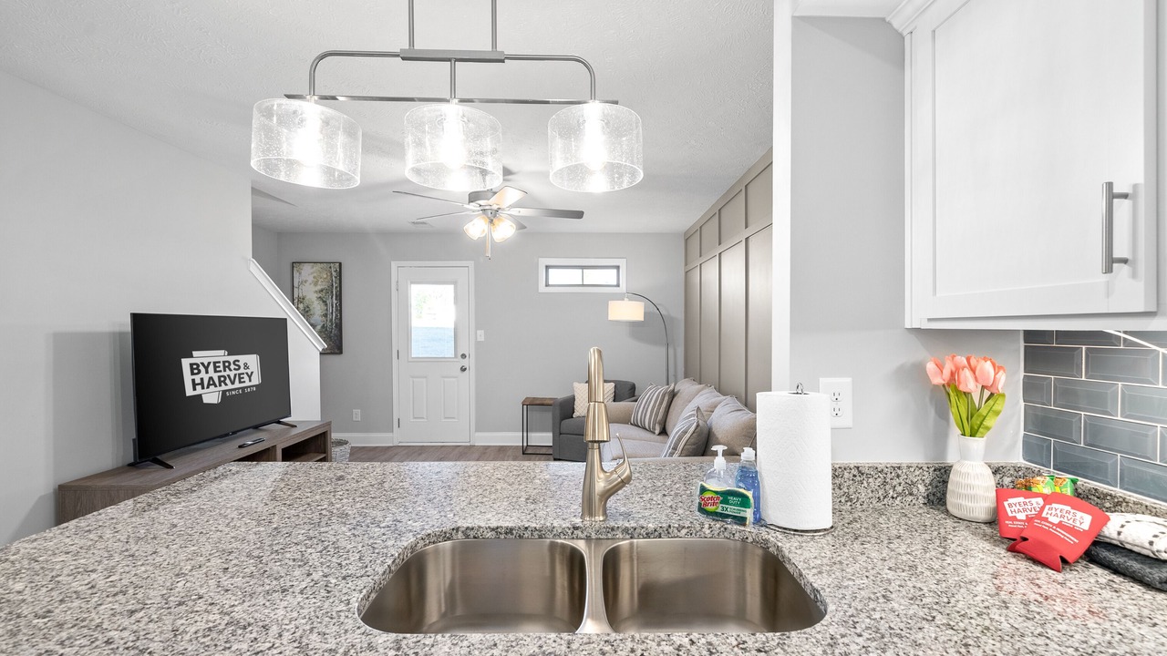 Photo of Livingroom in Clarksville