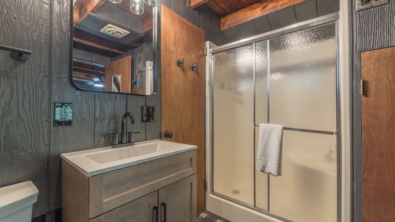 Photo of Bathroom in Innsbrook