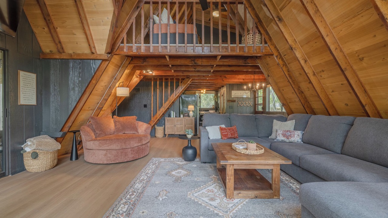 Photo of Livingroom in Innsbrook