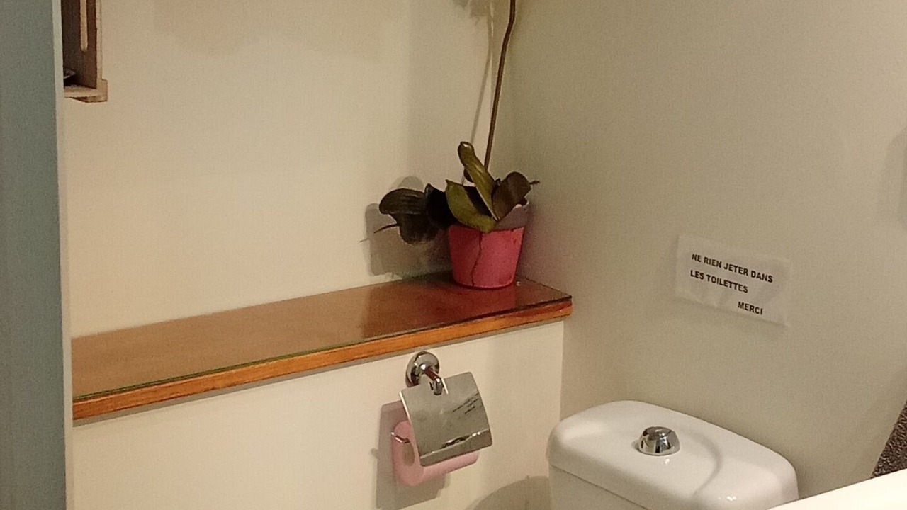 Photo of Bathroom in Acquigny