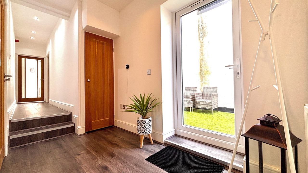 Photo of Others in North Shore