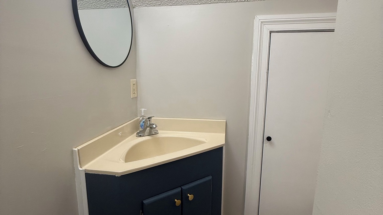 Photo of Bathroom in Fentress