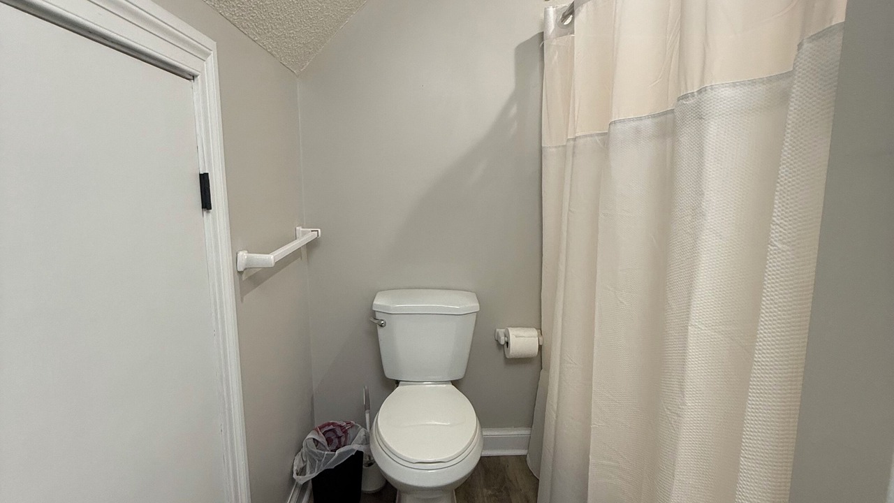 Photo of Bathroom in Fentress