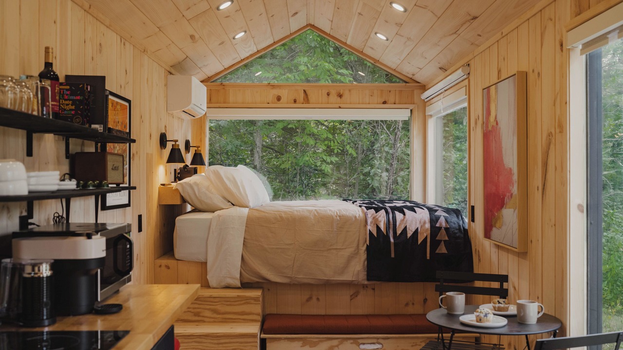 Photo of Bedroom in Sullivan