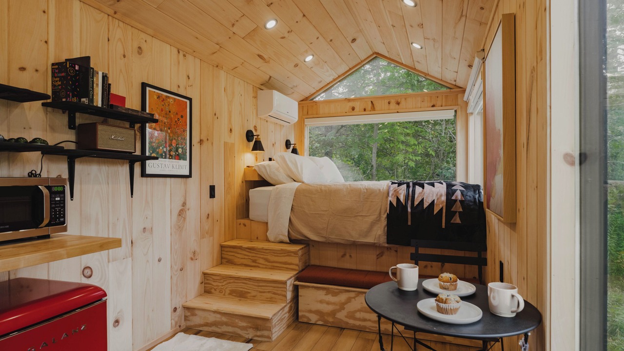 Photo of Bedroom in Sullivan