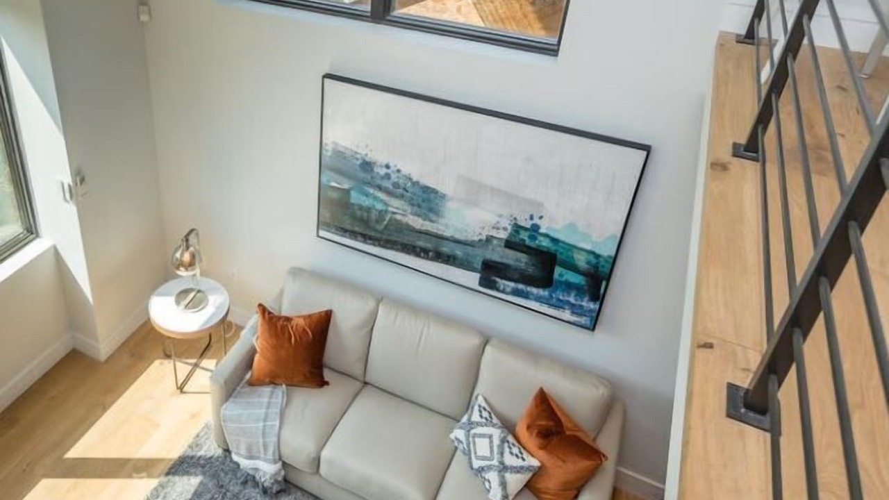 Photo of Livingroom in Millbrae