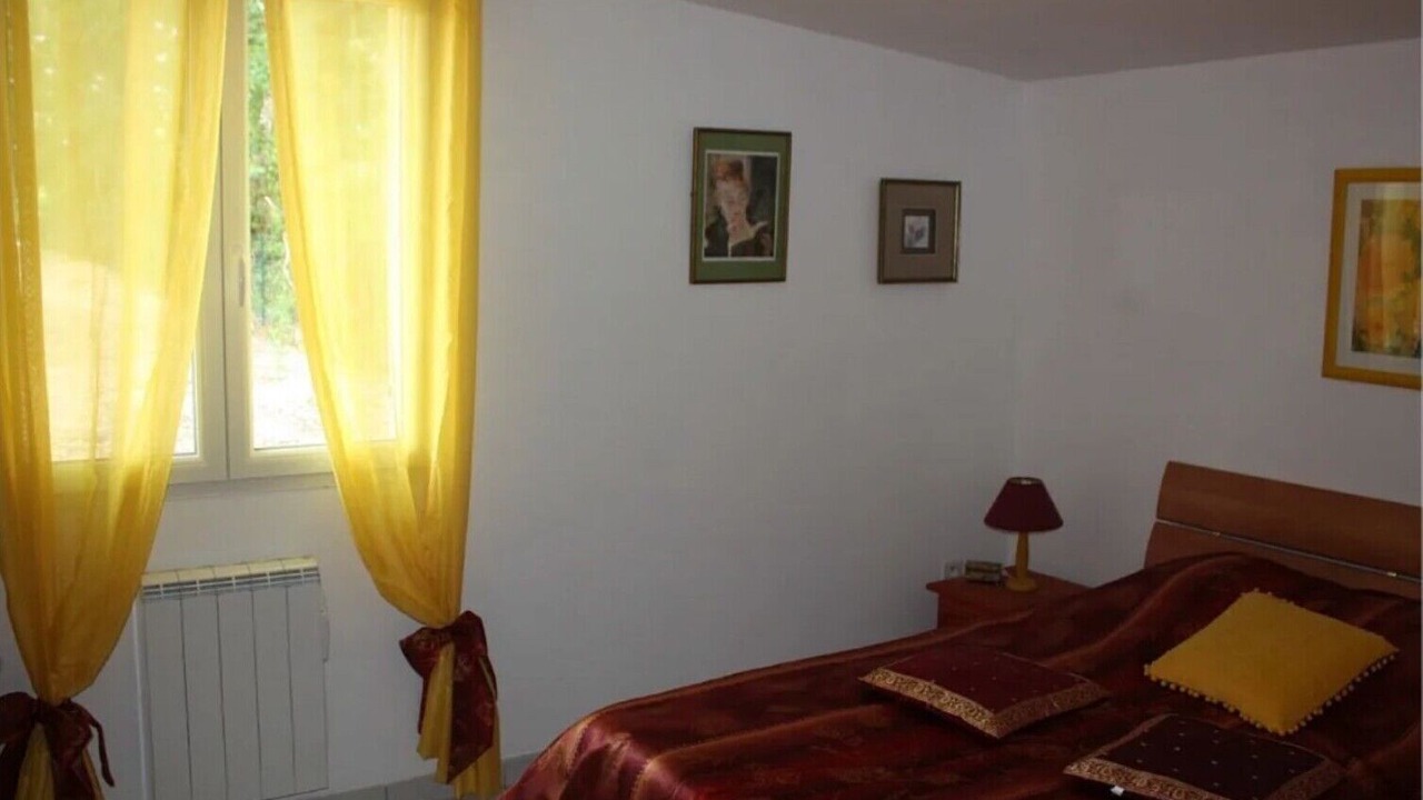 Photo of Bedroom in Laree
