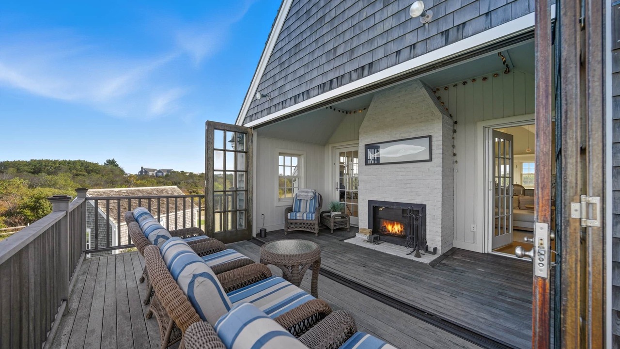 Photo of Others in Dionis