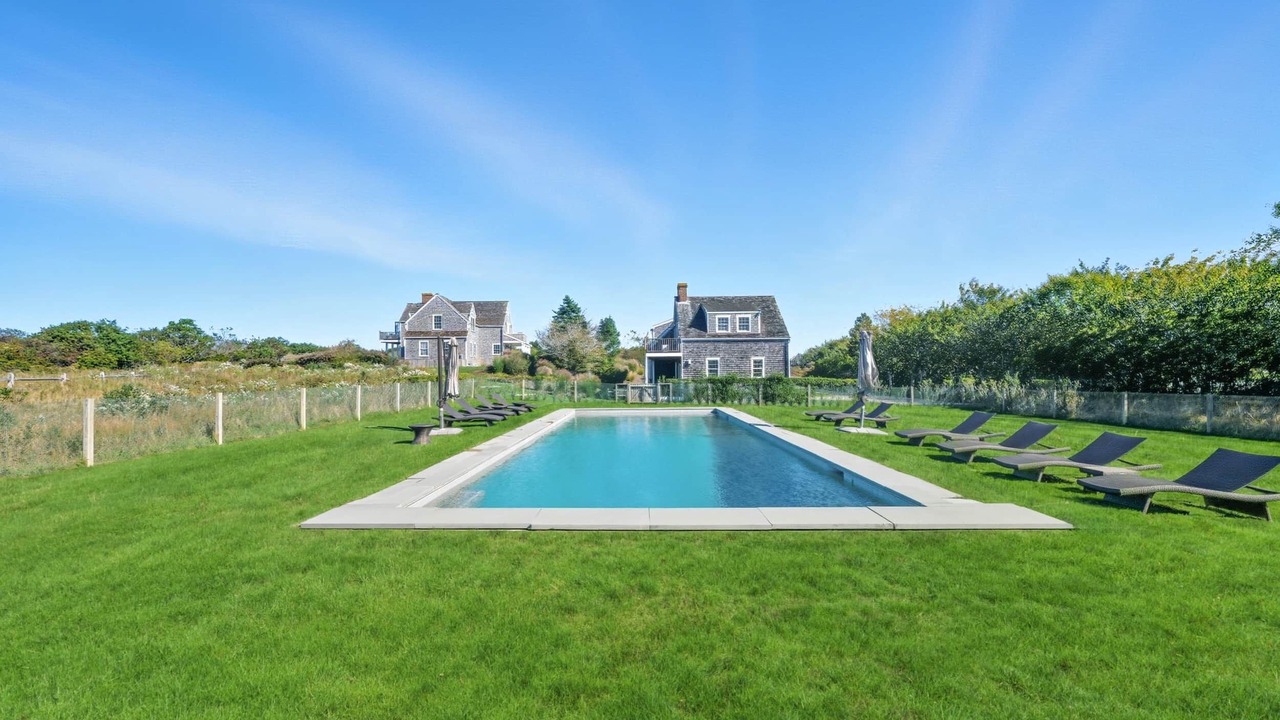 Photo of Others in Dionis