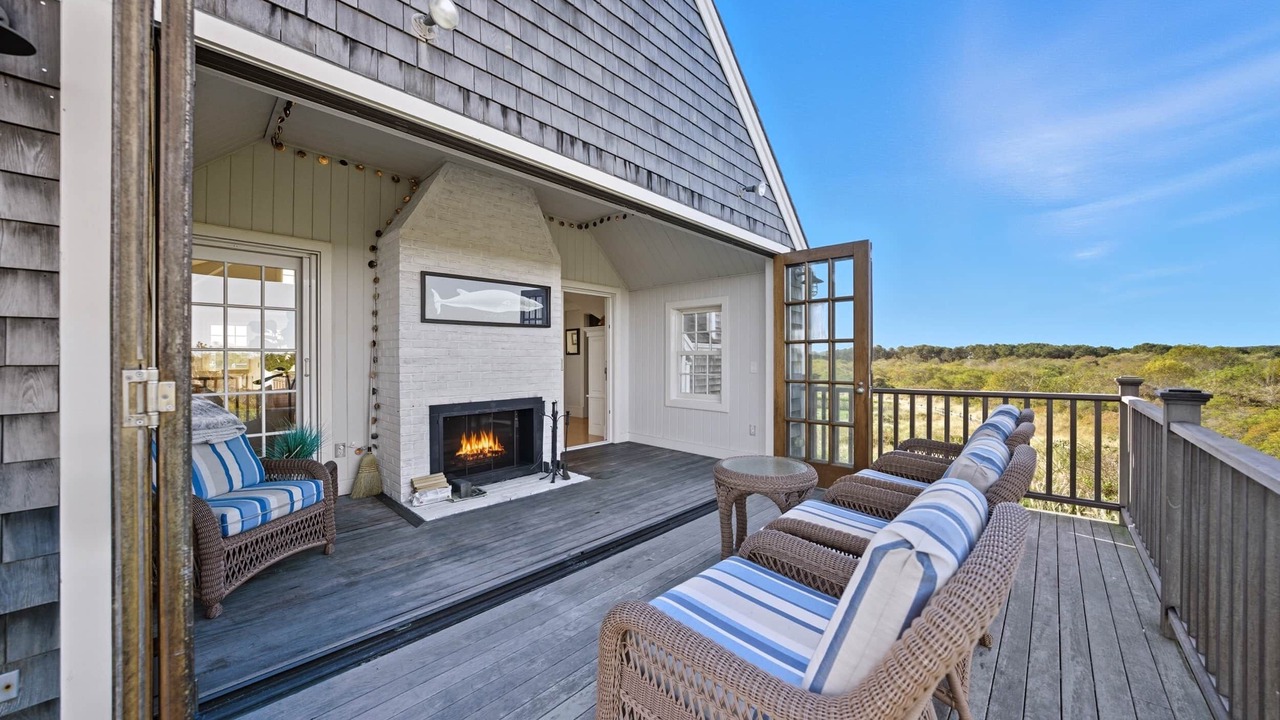 Photo of Others in Dionis