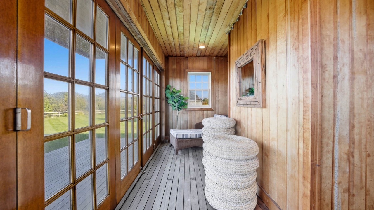 Photo of Others in Dionis