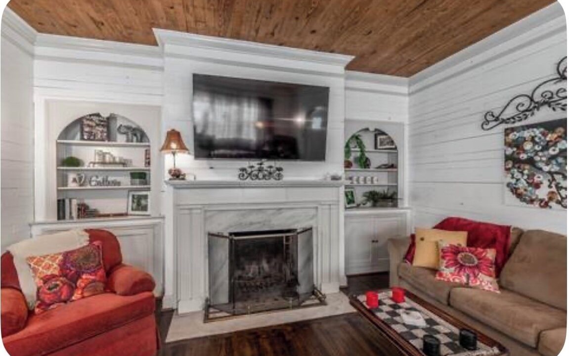 Photo of Livingroom in Northport